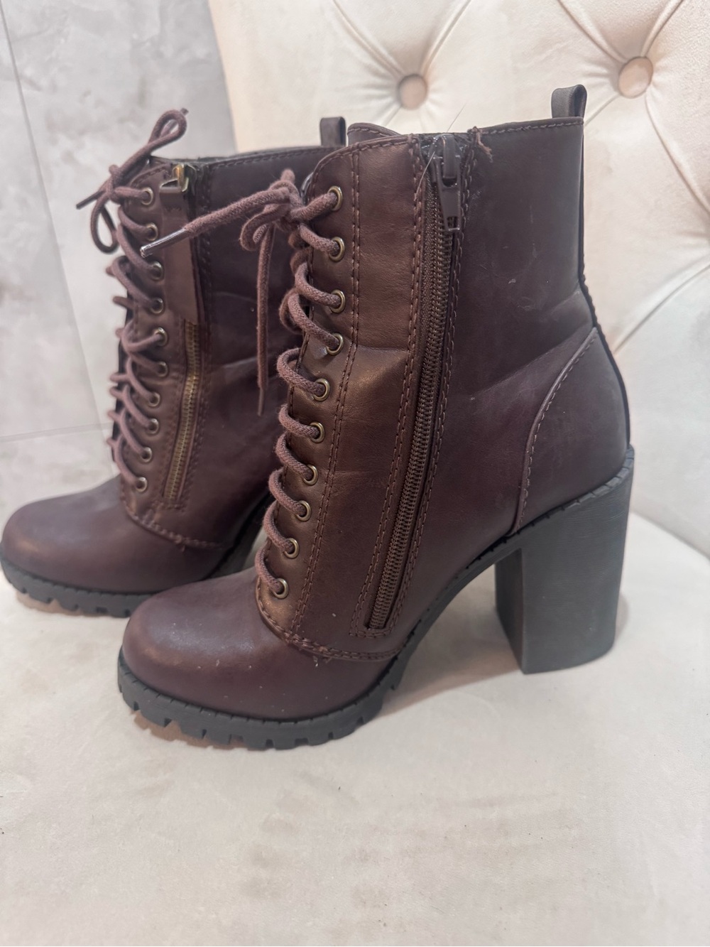 Soda Brown Lace-Up Chunky Heel Ankle Boots | Never Worn | Size 7.5